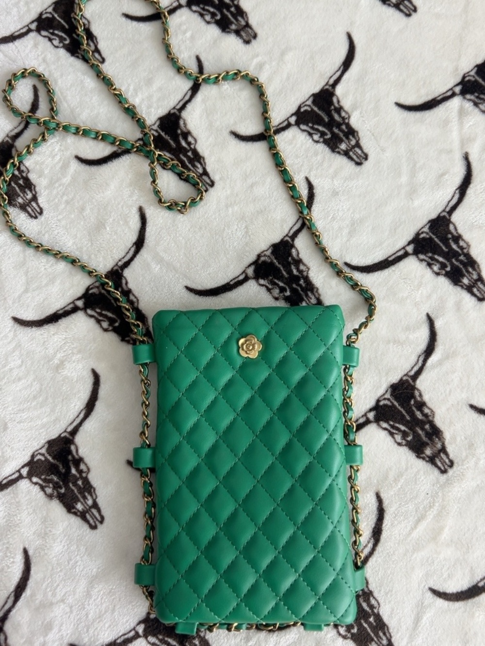 Montana West Green Quilted Phone Crossbody Bag Gold Chain Floral Clasp